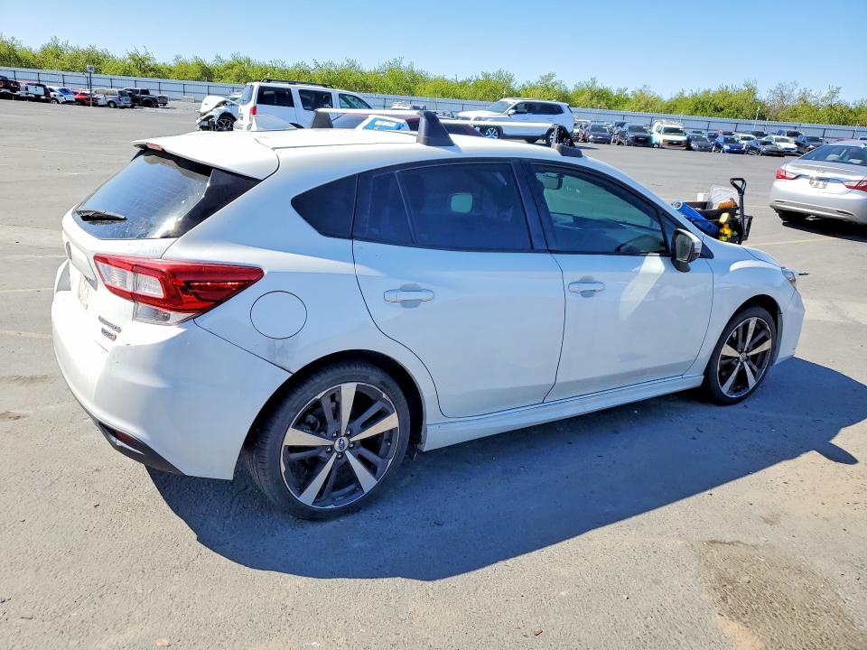 41601326 :رقم المزاد ، 4S3GTAK64J1706770 vin ، 2018 Subaru Impreza مزاد بيع