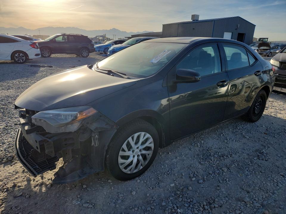 47204496 :رقم المزاد ، 5YFBURHE9KP866158 vin ، 2019 Toyota Corolla مزاد بيع