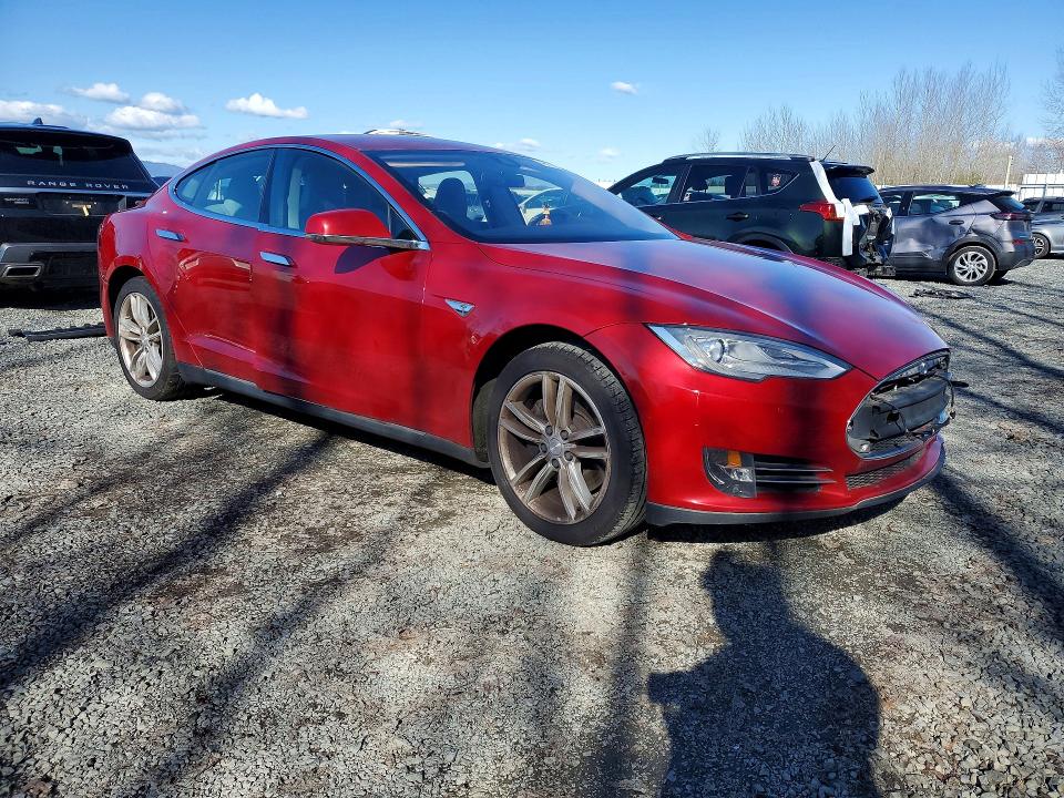 Продажа на аукционе авто 2015 Tesla Model S, vin: 5YJSA1H16FFP78354, номер лота: 48116936