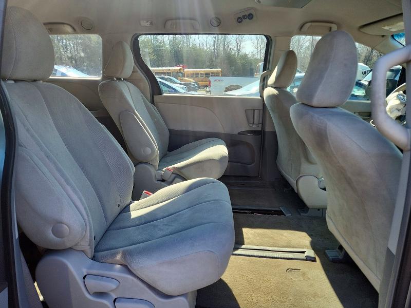 Aukcja sprzedaży 2011 Toyota Sienna, vin: 5TDKA3DC7BS008270, numer aukcji: 46261366