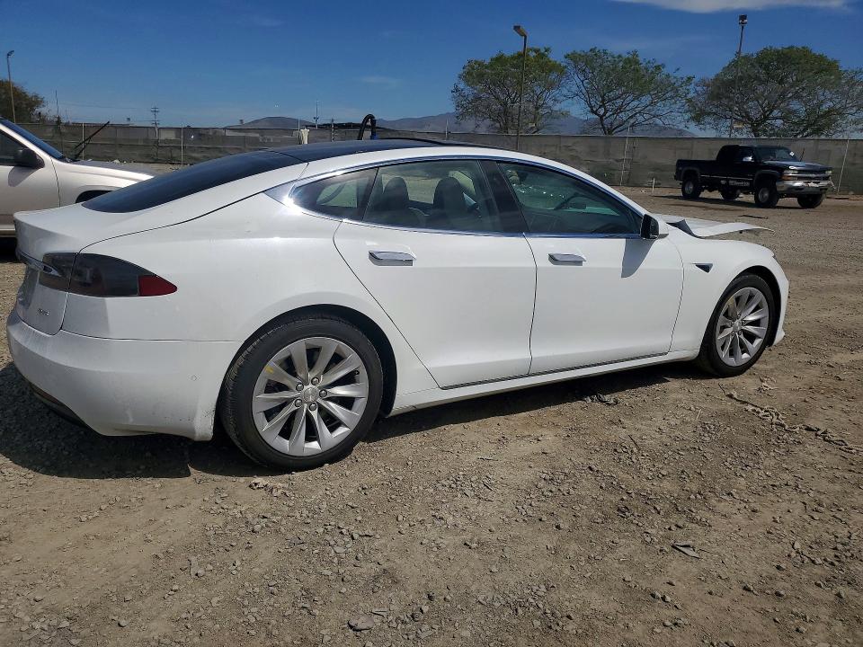 Auction sale of the 2017 Tesla Model S, vin: 5YJSA1E22HF199068, lot number: 45540326