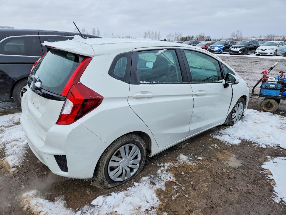 Продажа на аукционе авто 2015 Honda Fit, vin: 3HGGK5H54FM110983, номер лота: 46182136