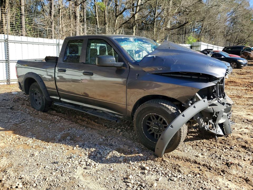 Продаж на аукціоні авто 2018 Ram 1500, vin: 1C6RR6FG2JS272776, номер лоту: 46124296