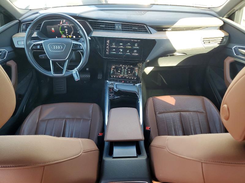 2024 Audi Q8 E-tron მანქანა იყიდება აუქციონზე, vin: WA1CAAGE9RB022074, აუქციონის ნომერი: 46932326