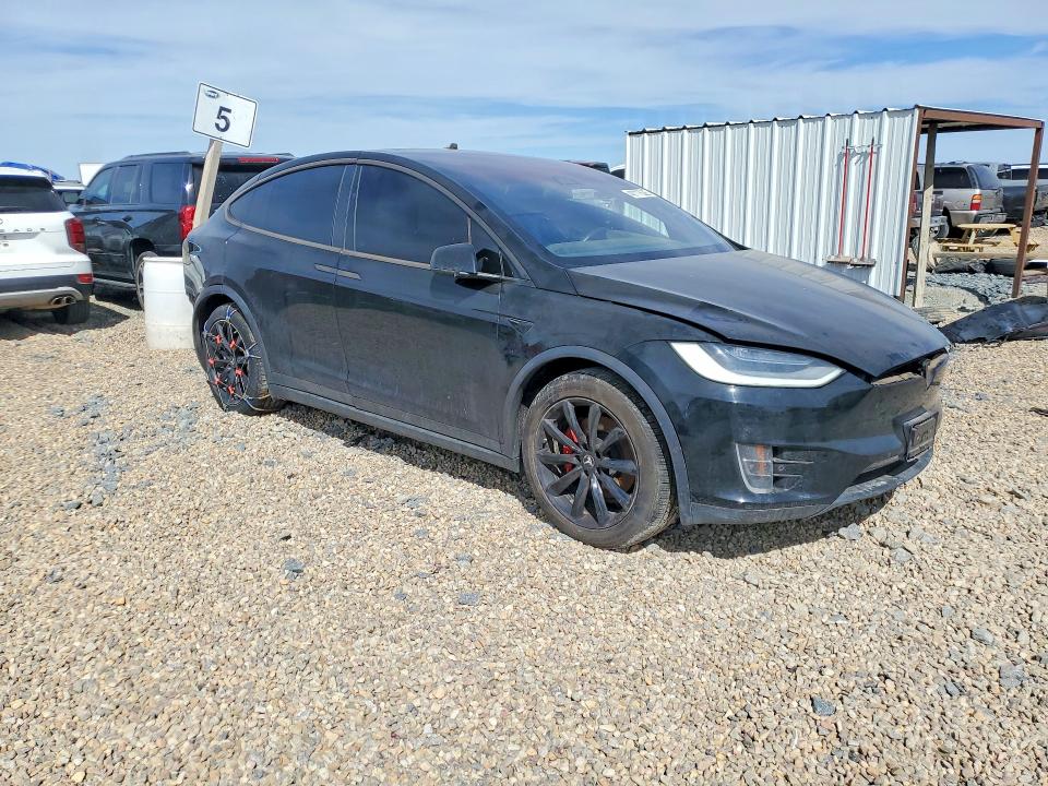 2020 Tesla Model X მანქანა იყიდება აუქციონზე, vin: 5YJXCDE4XLF303429, აუქციონის ნომერი: 45777526