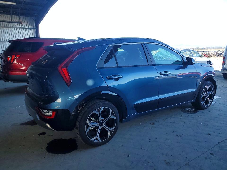 2024 Kia Niro მანქანა იყიდება აუქციონზე, vin: KNDCT3LE8R5182625, აუქციონის ნომერი: 79658005