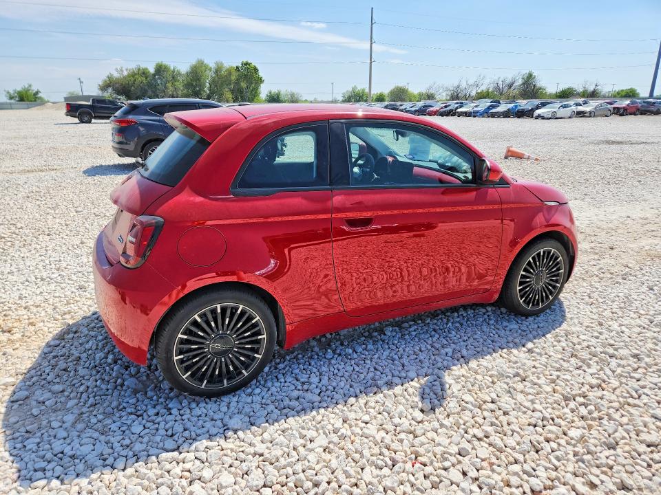 47140096 :رقم المزاد ، ZFAFFAA48RX209773 vin ، 2024 Fiat 500 مزاد بيع