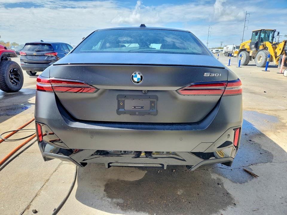 79909775 :رقم المزاد ، WBA43FJ07TCV97108 vin ، 2026 Bmw 530 مزاد بيع