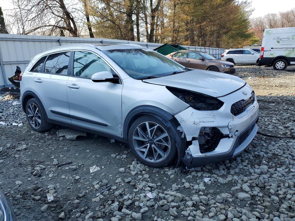46507286 :رقم المزاد ، KNDCC3LC1L5421678 vin ، 2020 Kia Niro مزاد بيع
