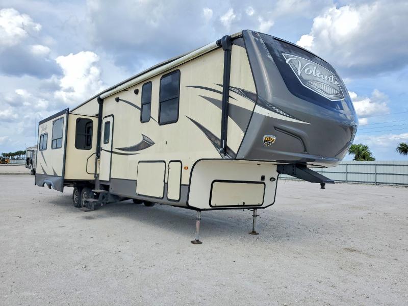 48973086 :رقم المزاد ، 4YDF37525J9361447 vin ، 2018 Keystone Trailer مزاد بيع
