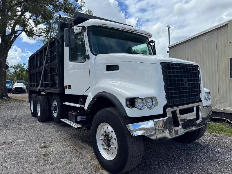 Продаж на аукціоні авто 2003 Volvo Vhd, vin: 4V5KC9GH33N347488, номер лоту: 46917146