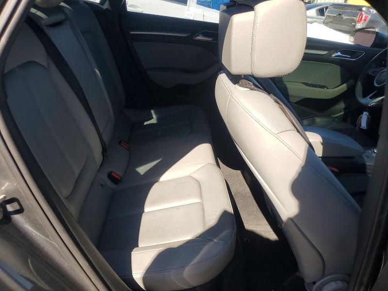 42009066 :رقم المزاد ، WAUAUGFF2J1022832 vin ، 2018 Audi A3 مزاد بيع
