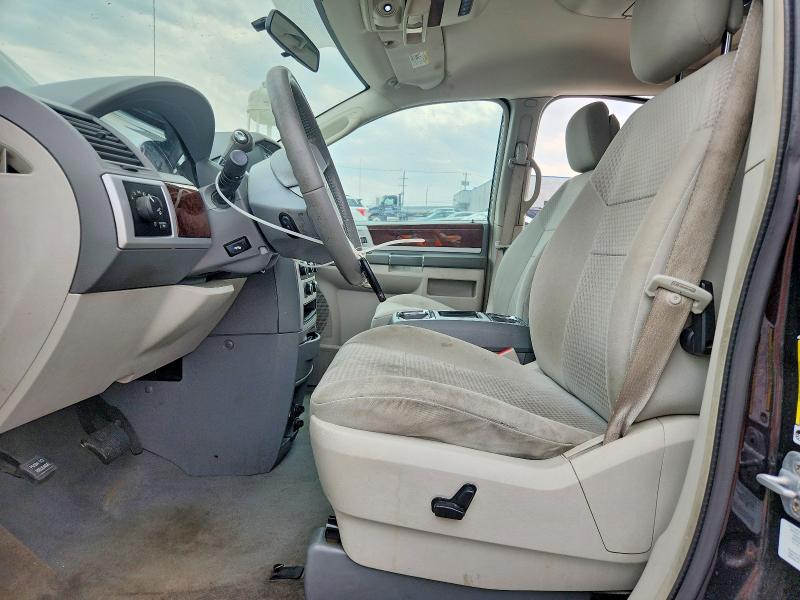 48271556 :رقم المزاد ، 2A4RR5D13AR422309 vin ، 2010 Chrysler Town & Country مزاد بيع
