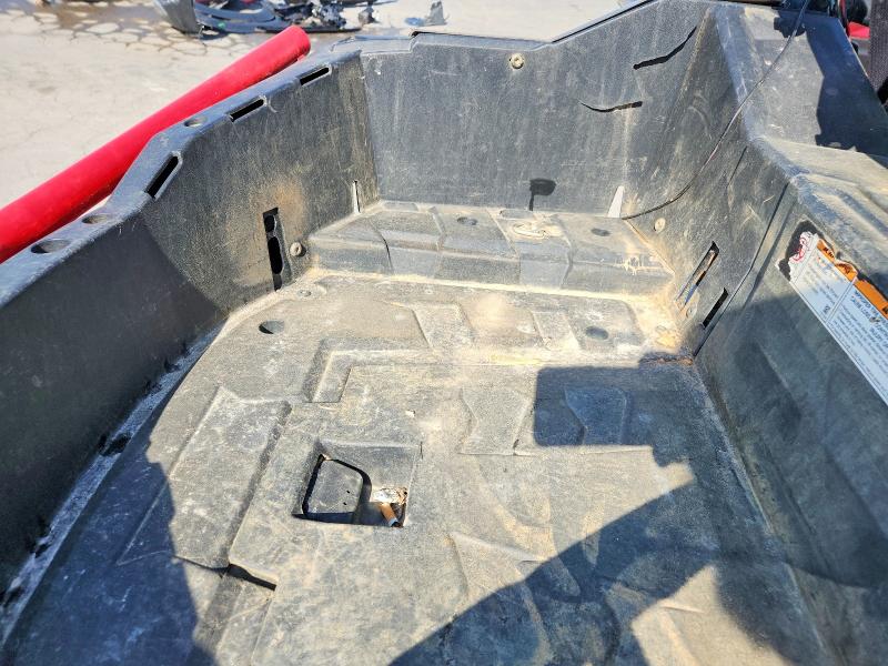 46373196 :رقم المزاد ، 3NSVBE87XFF429654 vin ، 2015 Polaris Rzr مزاد بيع