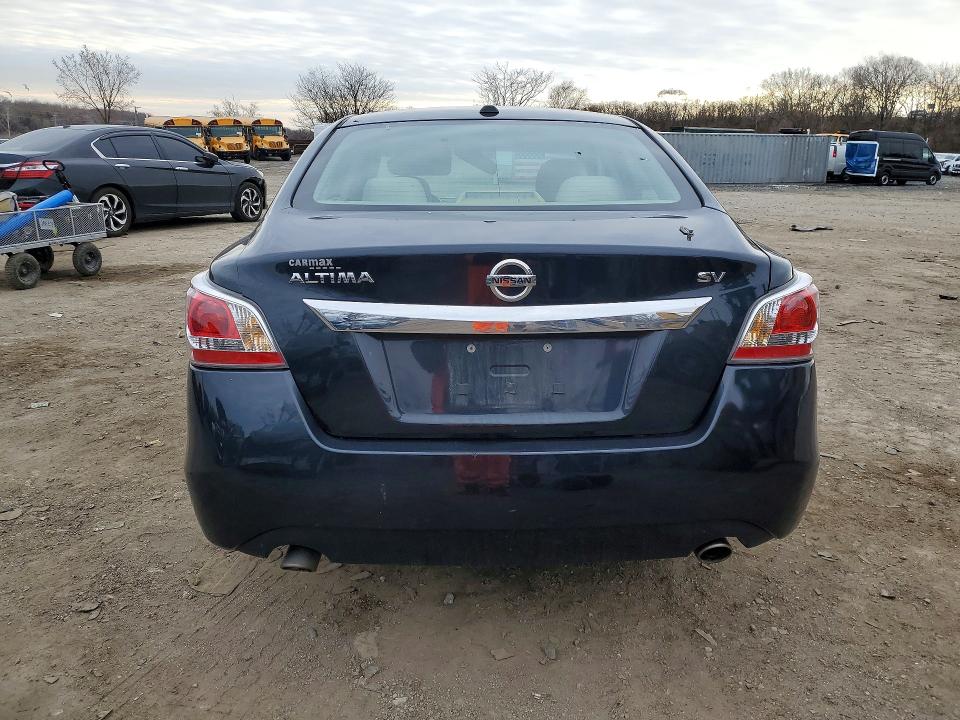 2015 Nissan Altima მანქანა იყიდება აუქციონზე, vin: 1N4AL3AP2FC115950, აუქციონის ნომერი: 46329656