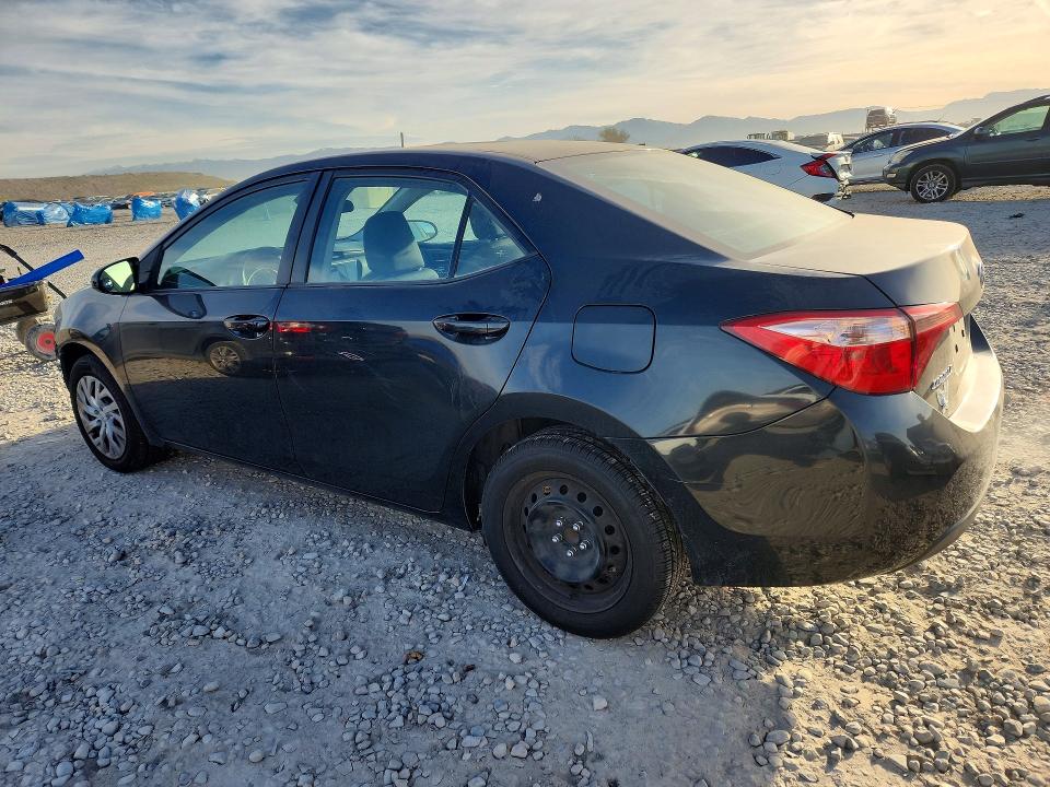 47204496 :رقم المزاد ، 5YFBURHE9KP866158 vin ، 2019 Toyota Corolla مزاد بيع