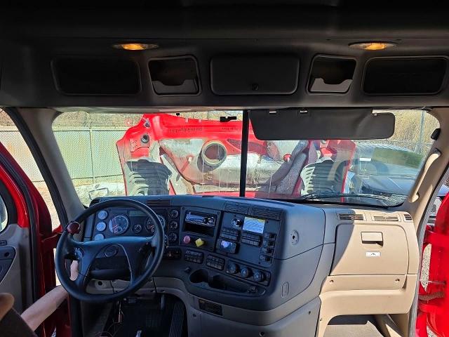 Продажа на аукционе авто 2018 Freigliner Cascadia 125, vin: 1FUJGLDV6JLJV0985, номер лота: 97557965