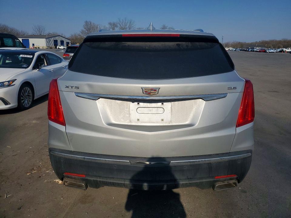 47617266 :رقم المزاد ، 1GYKNBRS4HZ282817 vin ، 2017 Cadillac Xt5 مزاد بيع