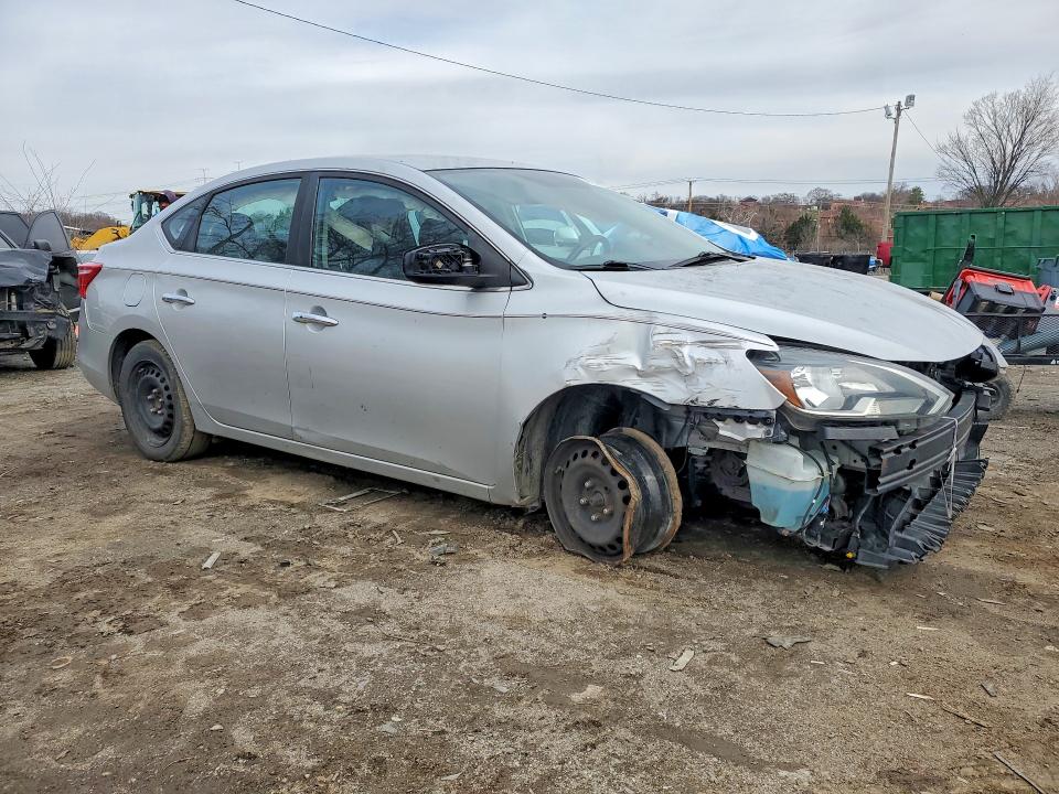 2016 Nissan Sentra მანქანა იყიდება აუქციონზე, vin: 3N1AB7AP7GL667778, აუქციონის ნომერი: 46213136