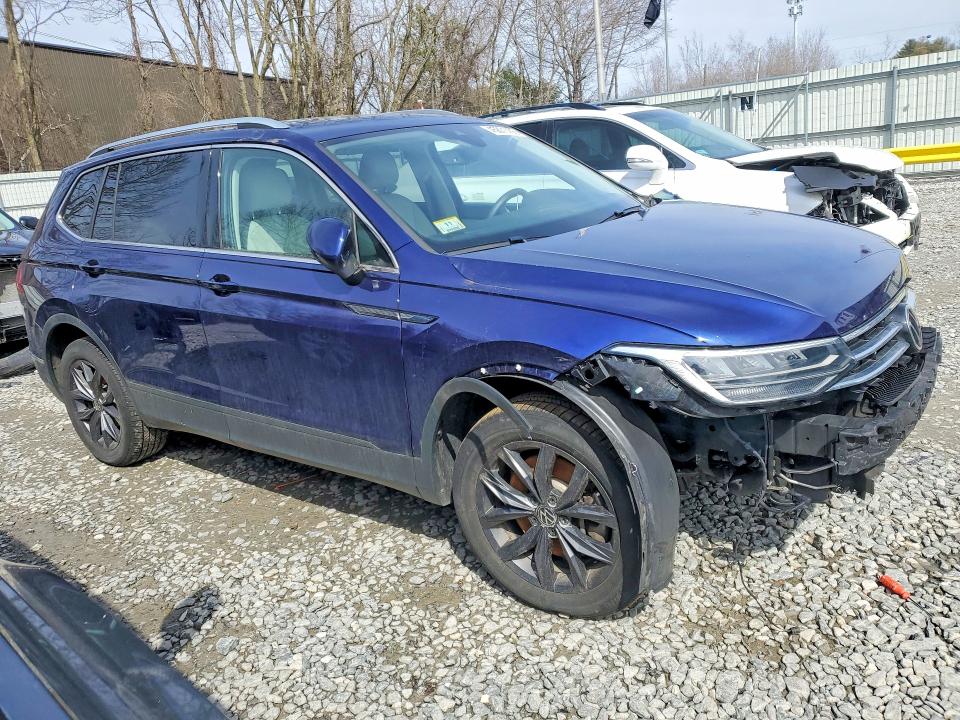 Продажа на аукционе авто 2022 Volkswagen Tiguan, vin: 3VV2B7AX5NM023755, номер лота: 45801456