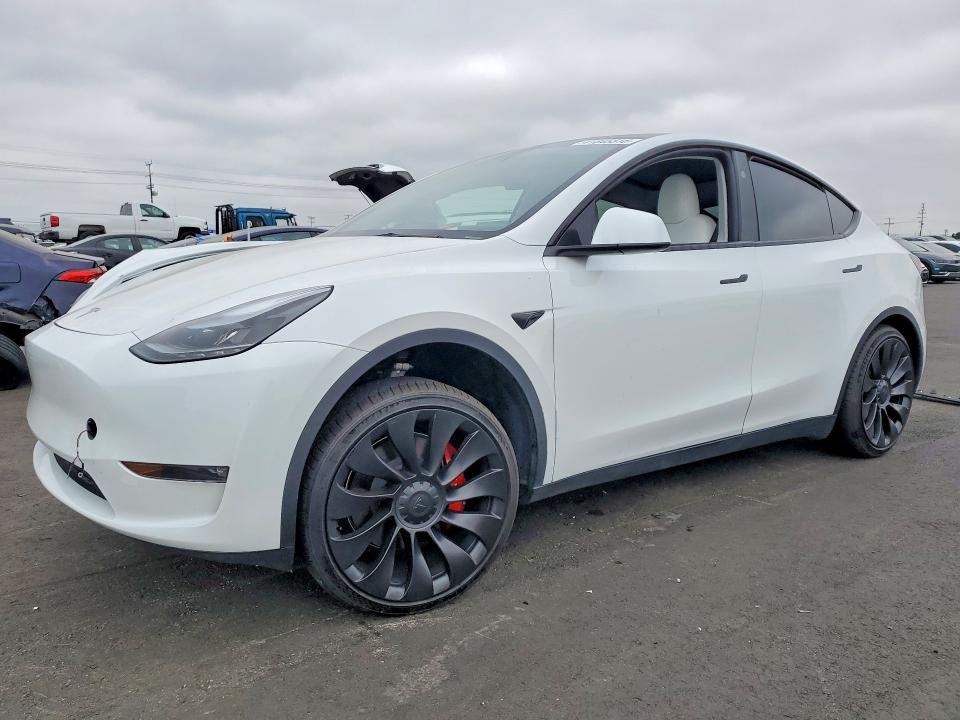 Auction sale of the 2023 Tesla Model Y, vin: 7SAYGDEF0PF886659, lot number: 41845516