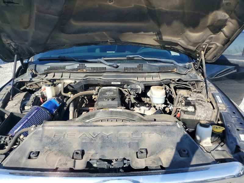45574346 :رقم المزاد ، 3C6UR5CL9JG340830 vin ، 2018 Ram 2500 مزاد بيع