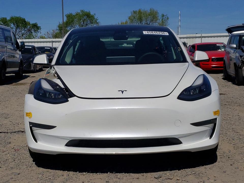 2021 Tesla Model 3 მანქანა იყიდება აუქციონზე, vin: 5YJ3E1EA2MF070726, აუქციონის ნომერი: 45846296