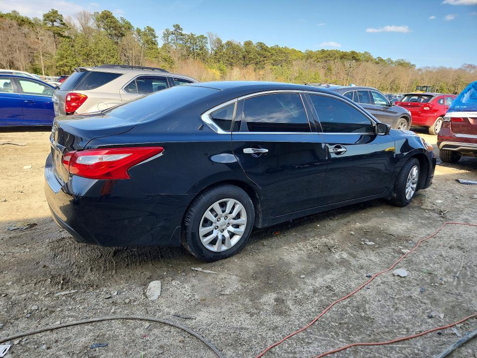Продажа на аукционе авто 2017 Nissan Altima, vin: 1N4AL3AP3HC265200, номер лота: 47592406