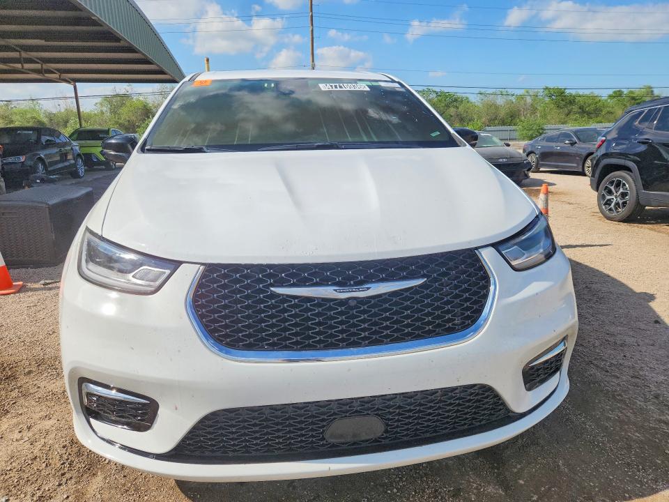 Продажа на аукционе авто 2025 Chrysler Pacifica, vin: 2C4RC1S70SR573794, номер лота: 47716936