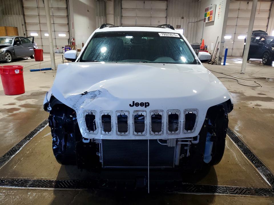 79925615 :رقم المزاد ، 1C4PJMLB6KD400348 vin ، 2019 Jeep Cherokee مزاد بيع