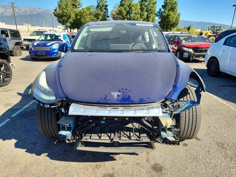 41618616 :رقم المزاد ، 7SAYGDEE3NF345884 vin ، 2022 Tesla Model Y مزاد بيع
