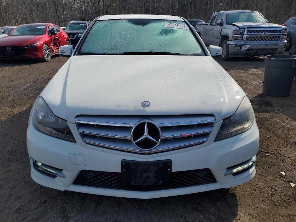 Продажа на аукционе авто 2012 Mercedes-benz C, vin: WDDGF8FB3CA734897, номер лота: 47210126