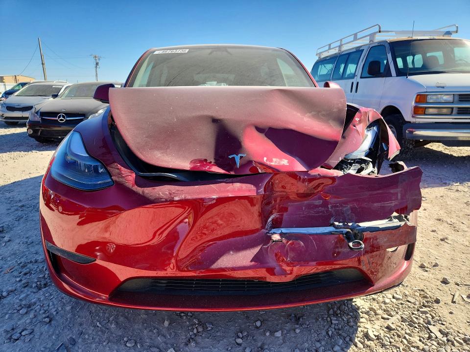 46763736 :رقم المزاد ، 7SAYGAEE7RF185528 vin ، 2024 Tesla Model Y مزاد بيع