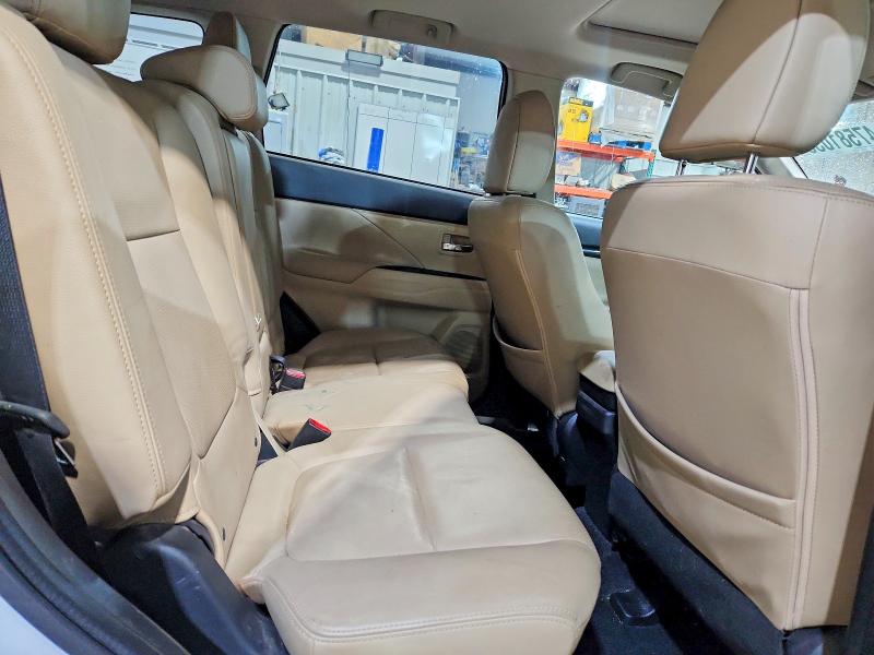 Продаж на аукціоні авто 2018 Mitsubishi Outlander, vin: JA4AZ3A32JZ025929, номер лоту: 47581036