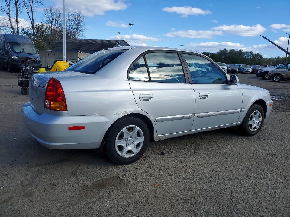 Auction sale of the 2005 Hyundai Accent, vin: KMHCG45CX5U598645, lot number: 45923056