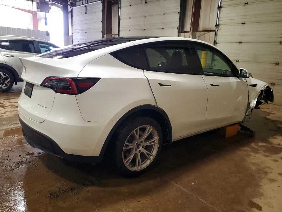 47232566 :رقم المزاد ، 7SAYGDEE1PA124526 vin ، 2023 Tesla Model Y مزاد بيع