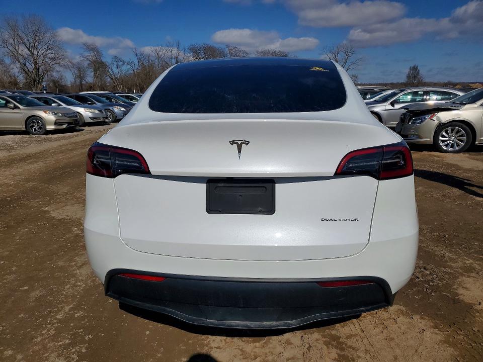 2023 Tesla Model Y მანქანა იყიდება აუქციონზე, vin: 7SAYGDEEXPF879905, აუქციონის ნომერი: 41980556