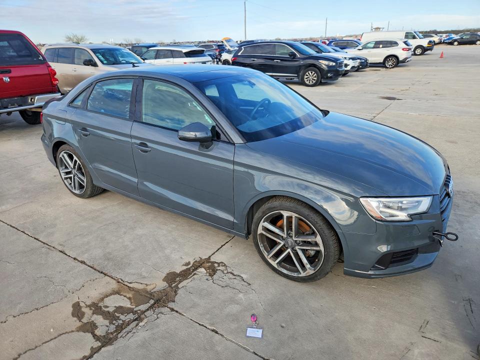 Продажа на аукционе авто 2019 Audi A3, vin: WAUAUGFF1KA095627, номер лота: 45583386