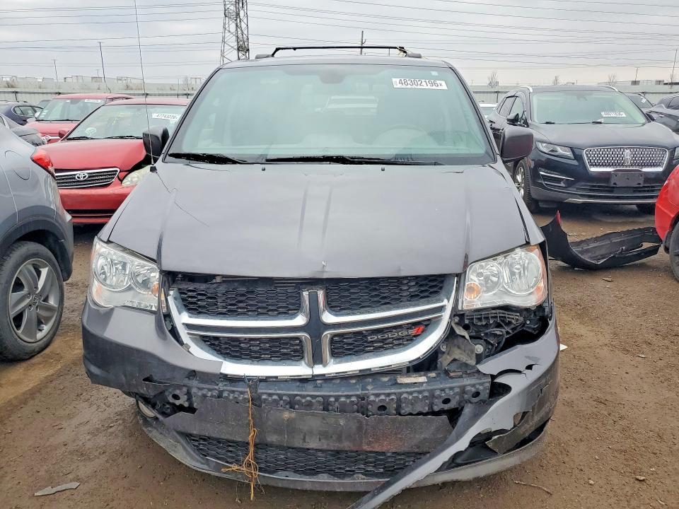 48302196 :رقم المزاد ، 2C4RDGCG0KR744364 vin ، 2019 Dodge Grand Caravan مزاد بيع