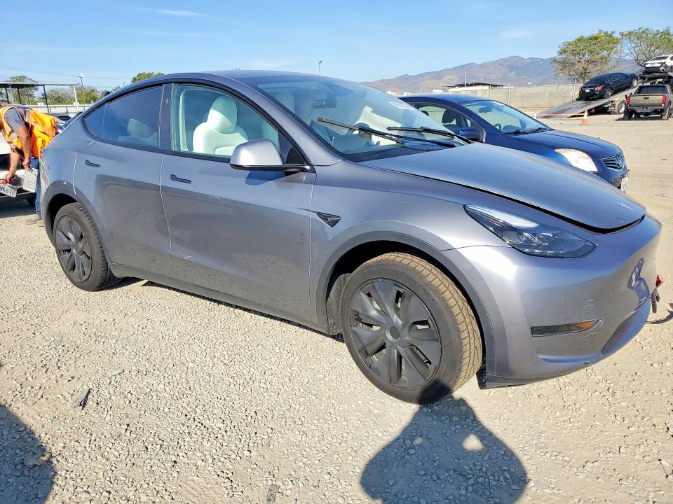 Продажа на аукционе авто 2024 Tesla Model Y, vin: 7SAYGDEDXRF192305, номер лота: 46167296