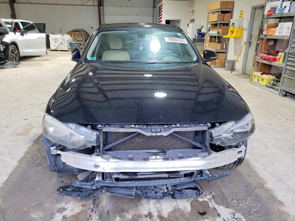78684335 :رقم المزاد ، WBA8A3C51GK690622 vin ، 2016 Bmw 320 مزاد بيع
