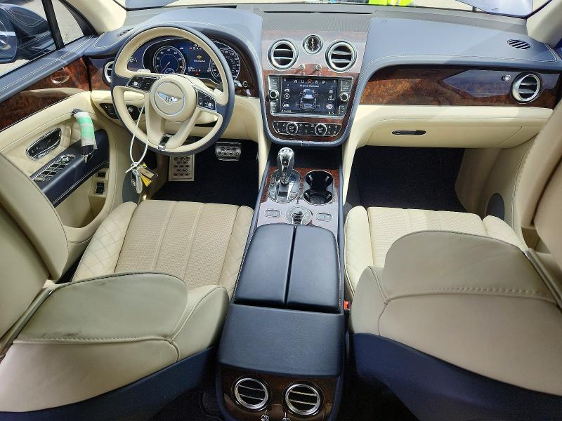 2018 Bentley Bentayga მანქანა იყიდება აუქციონზე, vin: SJAAC2ZV8JC021752, აუქციონის ნომერი: 41730566