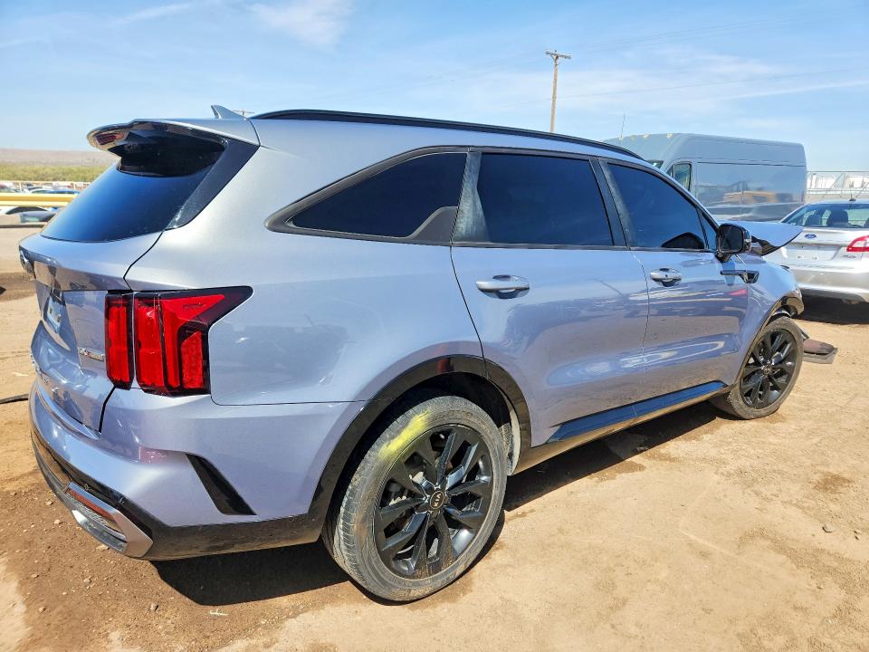 Продажа на аукционе авто 2021 Kia Sorento, vin: 5XYRK4LF8MG033496, номер лота: 47043336