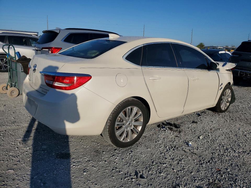 41889996 :رقم المزاد ، 1G4PP5SK2G4107622 vin ، 2016 Buick Verano مزاد بيع