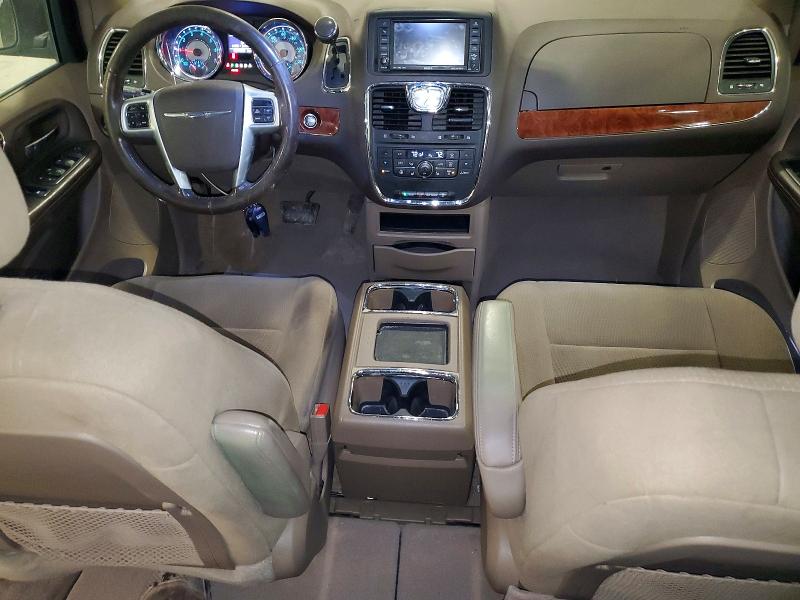 2011 Chrysler Town & Country მანქანა იყიდება აუქციონზე, vin: 2A4RR5DG8BR797912, აუქციონის ნომერი: 46058026
