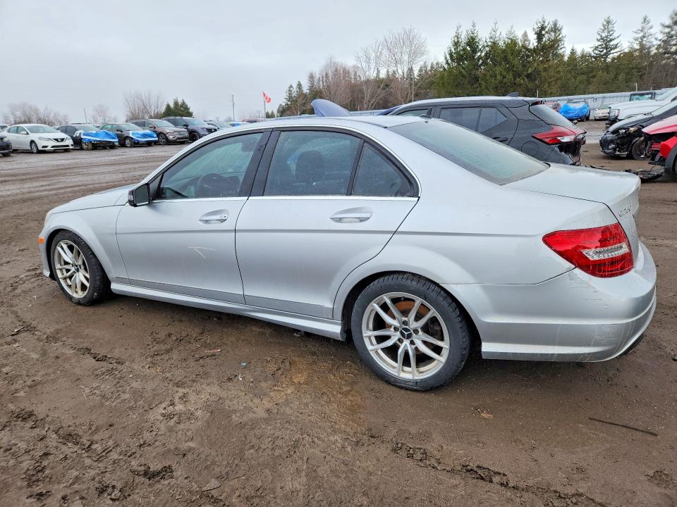 2012 Mercedes-benz C მანქანა იყიდება აუქციონზე, vin: WDDGF8FB8CF921605, აუქციონის ნომერი: 45958446
