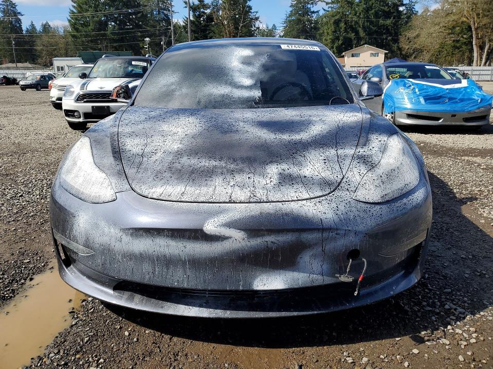 47445516 :رقم المزاد ، 5YJ3E1EB8JF074414 vin ، 2018 Tesla Model 3 مزاد بيع