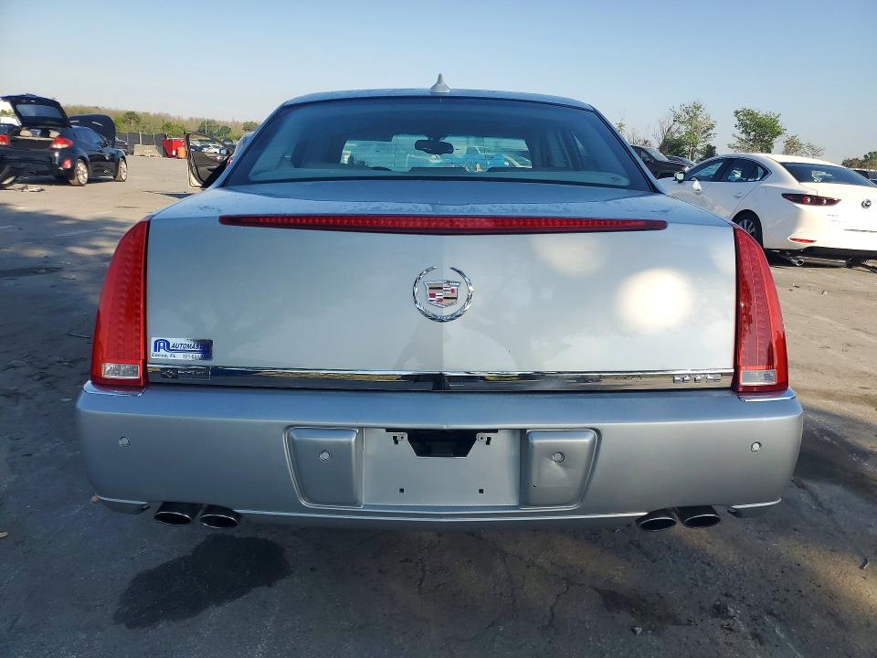 2010 Cadillac Dts მანქანა იყიდება აუქციონზე, vin: 1G6KD5EY9AU100040, აუქციონის ნომერი: 47226366