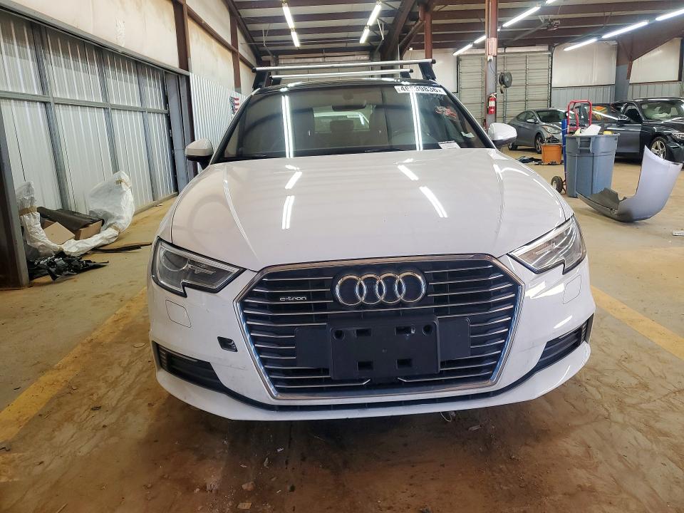 2017 Audi A3 მანქანა იყიდება აუქციონზე, vin: WAUUPBFF5HA074165, აუქციონის ნომერი: 46639836
