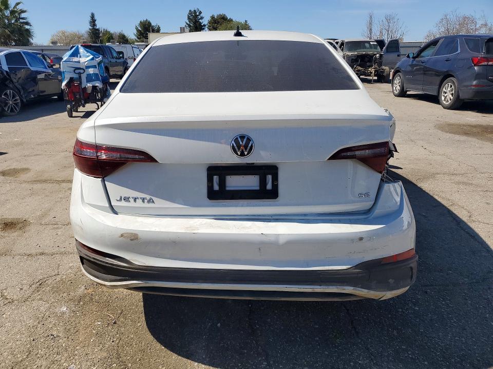Продажа на аукционе авто 2024 Volkswagen Jetta, vin: 3VW7M7BU0RM000924, номер лота: 41982386